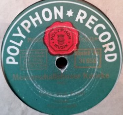 Meisterschaftsboxer Knorke / Bubikoppdebatte am Stammtisch