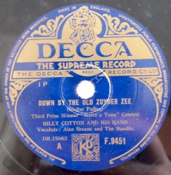 Down by the Old Zuyder Zee / Strolling Down the Strand