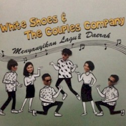 Menyanyikan Lagu2 Daerah