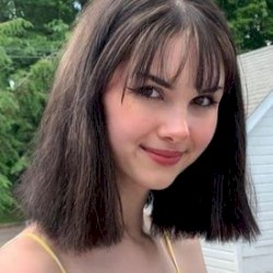 Bianca Devins