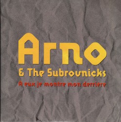 À eux je montre mon derrière