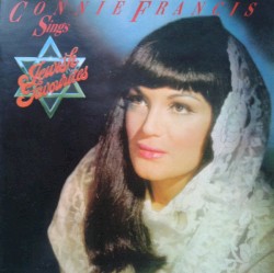 Sings Jewish Favorites