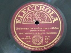 Underneath the Mellow Moon / Wonderful One