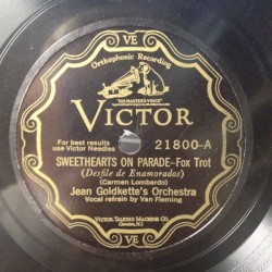 Sweethearts on Parade / That's What Puts the "Sweet" in Home Sweet Home