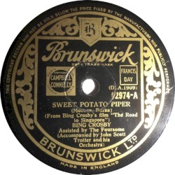 Sweet Potato Piper / Between 18th and 19th on Chestnut Street