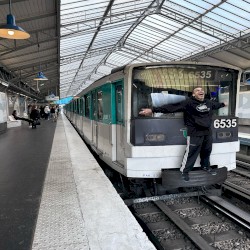 The Minute Men/Pay Pig