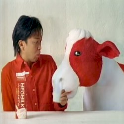 086: ミルクを飲もうとしてるんだ。くたばれ、ビッチ！