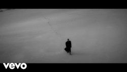 La dernière chanson (Due vite)