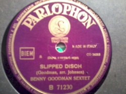 Oomph Fah Fah / Slipped Disch