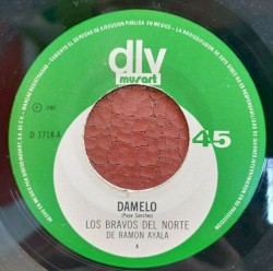 Dámelo / Hay que pegarle a la mujer