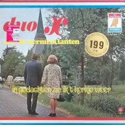 In gedachten zie ik ’t kerkje weer