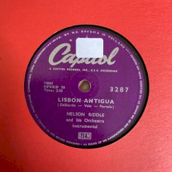 Lisbon Antigua / Robin Hood
