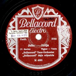 Jūlija / Dejas vakars pie Grebzdes