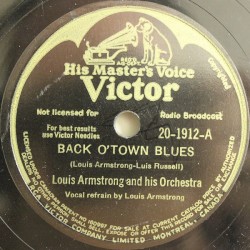 Back O'Town Blues / Linger in My Arms a Little Longer, Baby