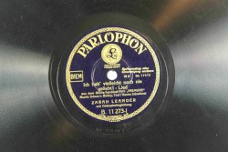 Ich hab’ vielleicht noch nie geliebt! / Merci, mon ami