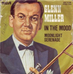 In the Mood / Moonlight Serenade