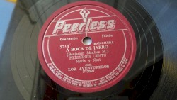 A boca de jarro / Amor brutal