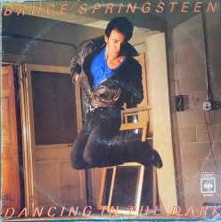 Bailando En La Obscuridad = Dancing in the Dark