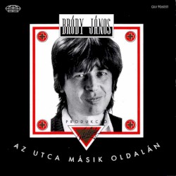 Az utca másik oldalán