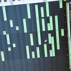 my mac doesn’t like the school wifi so I’m just recording these chords with my phone to show to yall
