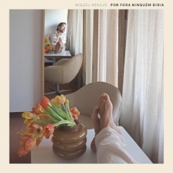 Por fora ninguém diria