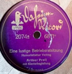 Eine lustige Betriebsratssitzung / Frau Mieterrätin hat das Wort