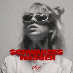 schwarzes wasser