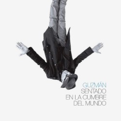 Sentado en la cumbre del mundo