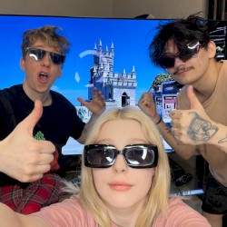 В РОССИИ ЖИТЬ ПИЗДАТО