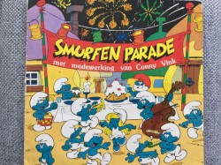 Smurfen parade met medewerking van Conny Vink