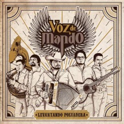 Levantando polvadera