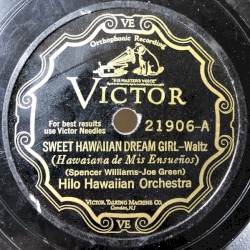 Sweet Hawaiian Dream Girl / Sleepy Honolulu Town