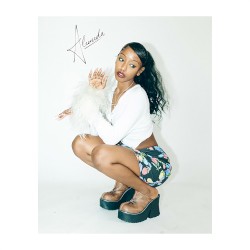 Gonna Bleach My Eyebrows