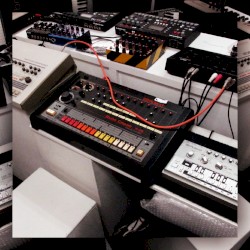 TR909 TR808 TB303