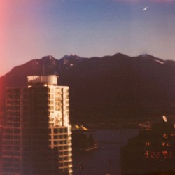 In Hesitancies of Gestures