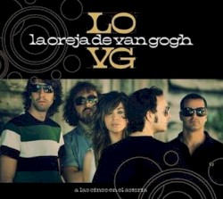 A las cinco en el Astoria