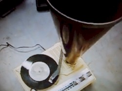 circuit bent Vinyl Revisitor reVersion C