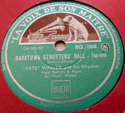 Darktown Strutters' Ball / Tain't Nobody's Biz-Nezz If I Do