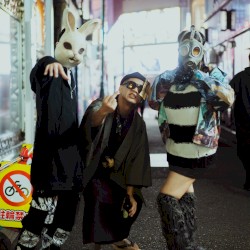 ひゃっきやこー