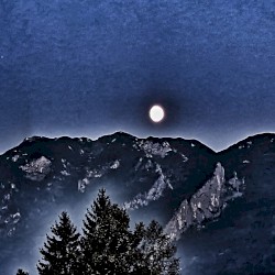 White Noise Shaman - I : The Dark Side of Untersberg