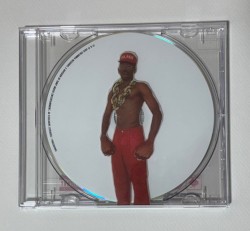 DON’T TAP THE GLASS