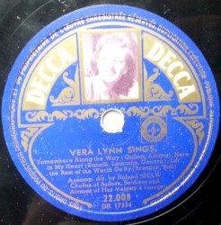 Vera Lynn Sings