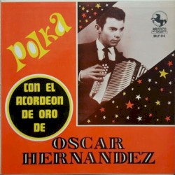 Óscar Hernández con el acordeón de oro