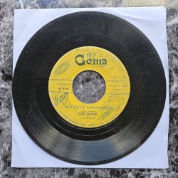 Musica de enamorados / Afrokan del turista