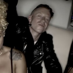 macklemore_says_money_and_vanishes_from_existence.wav