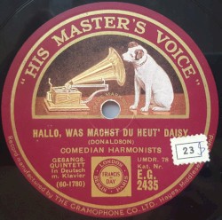 Hallo, was machst du heut, Daisy! / Ich hab dich lieb, braune Madonna