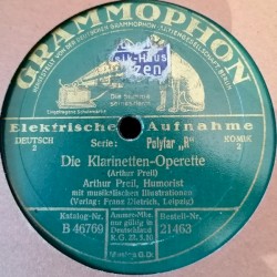 Die Klarinetten-Operette / Josephine Maientau als Zeitungsfrau