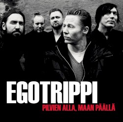 Pilvien alla, maan päällä