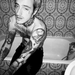 Tue-moi, mon amour, s'il te plait