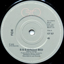 S-S-S-Single Bed / Silk Milk